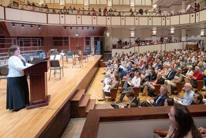 Feakes introduces the the Gala Opening Concert of the 2018-19 Faculty Artist Concert Series, featuring Maestro Raymond Leppard. 