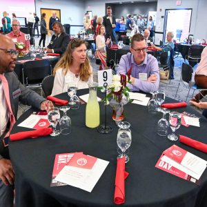 Donors and students have lunch together at Philanthropy Lunch