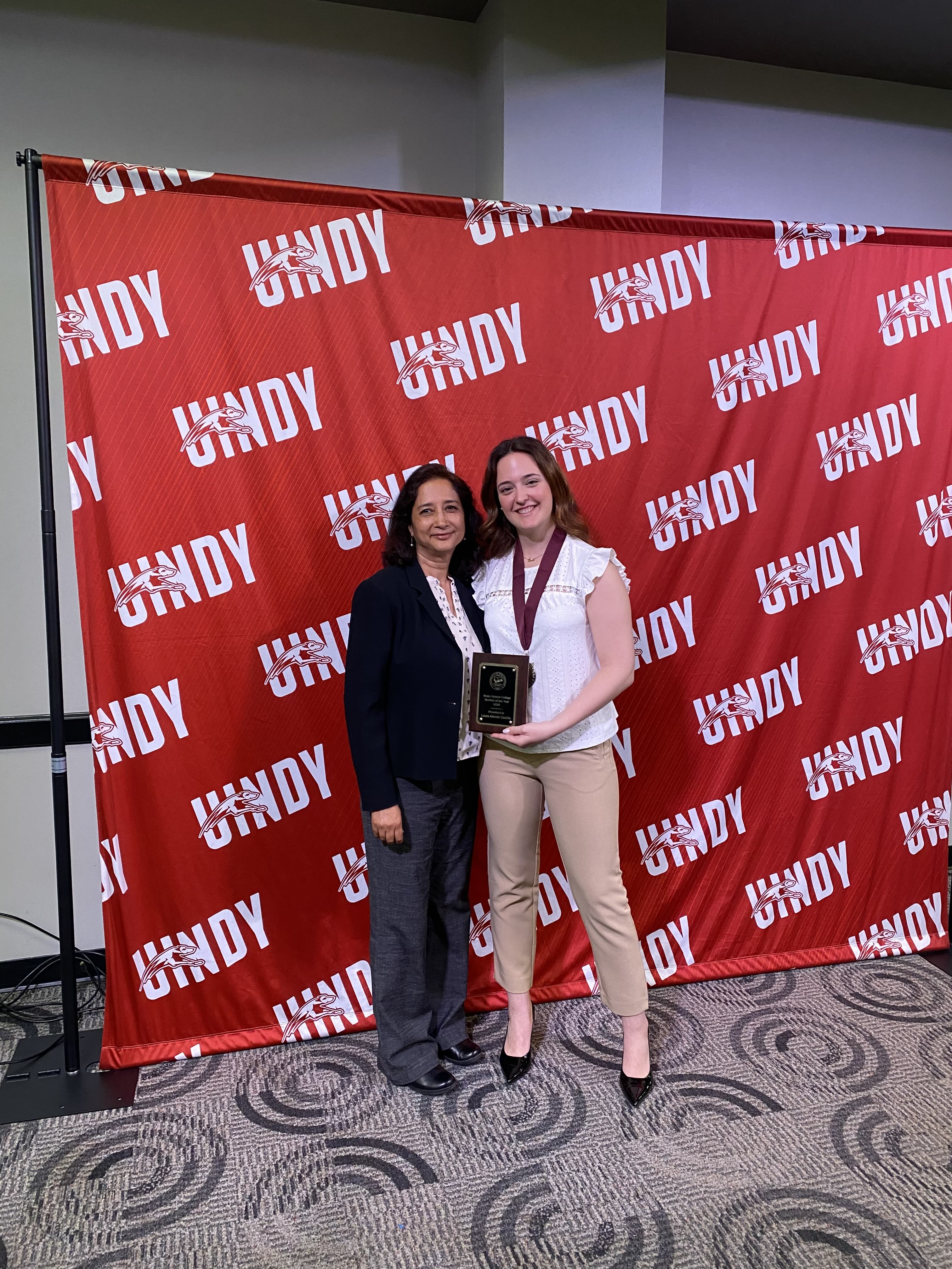 Photo of Dr. Jyotika Saksena and Laura Allende Castilla