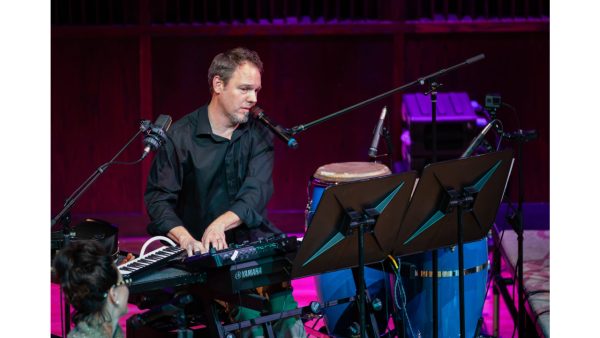 Photograph of Terence Mayhue in concert