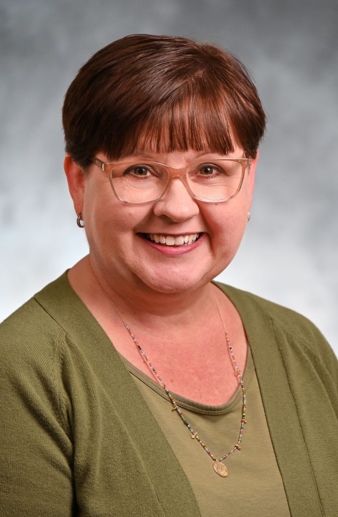 Photo of Stephanie Kendall-Deitz