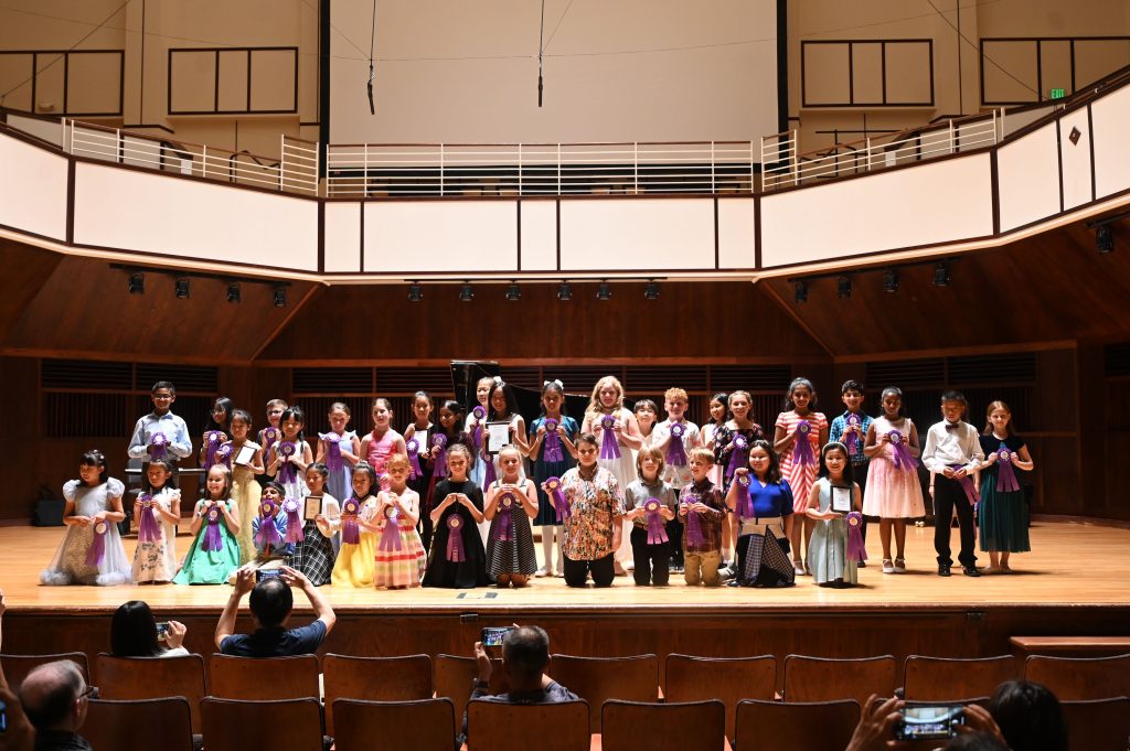 group photo of elementary participants of the Young Hoosier State Piano Competition